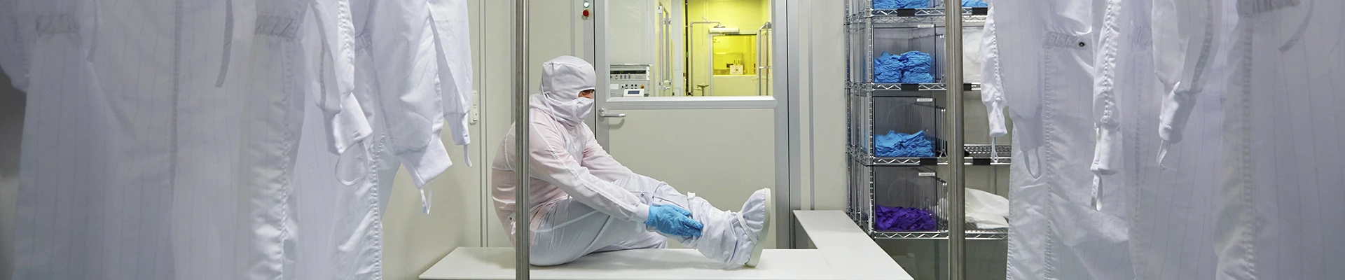 Semiconductor and Pharmaceutical Manufacturing Gown Rooms